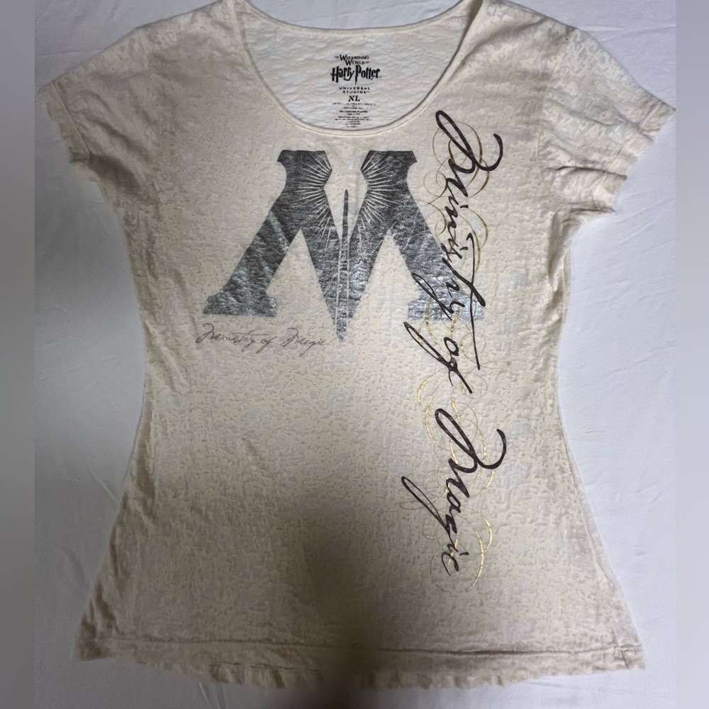 HARRY POTTER UNIVERSITY OF MAGIC LADIES CREAM LIGHT WEIGHT FABRIC SIZE XL TOP